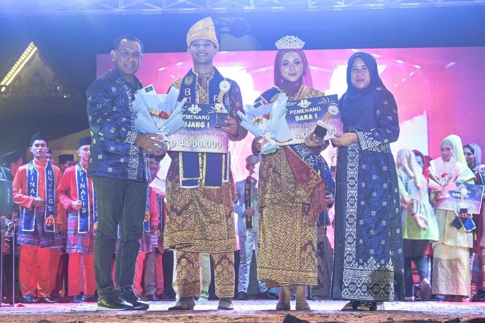 Amrozi Ikrom dan Kartika Ratri Bujang Dara Rohil 2024